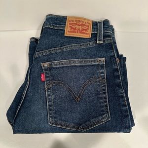 Levi’s Women’s Ribcage Straight jeans size 30